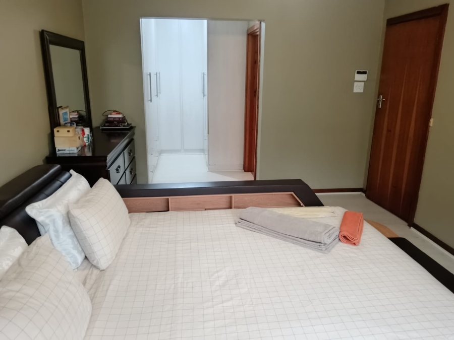 4 Bedroom Property for Sale in Beacon Bay North Eastern Cape